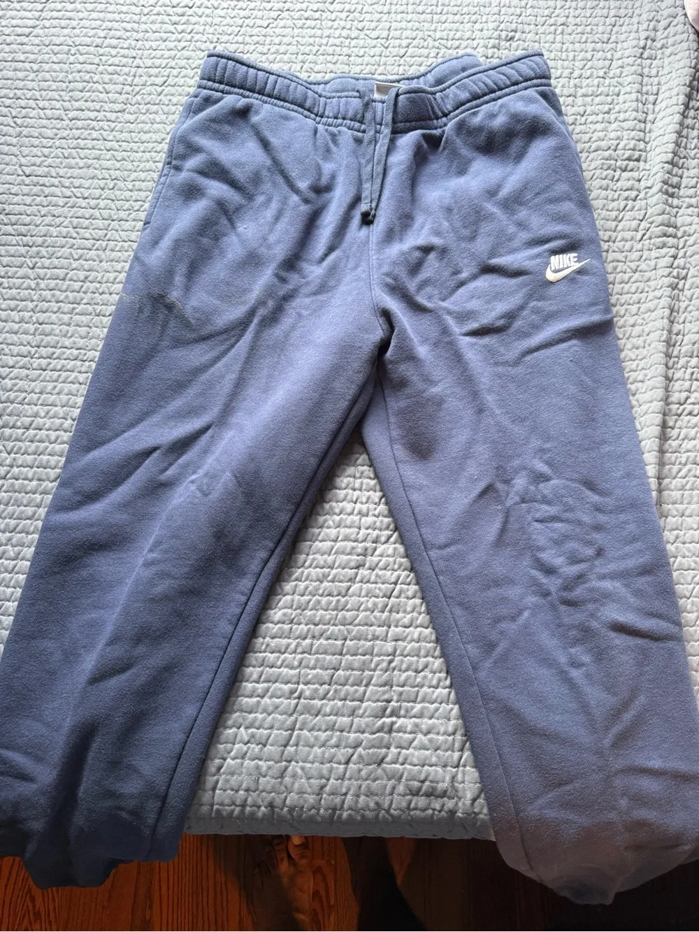 Nike Men's Navy Blue Fleece Joggers